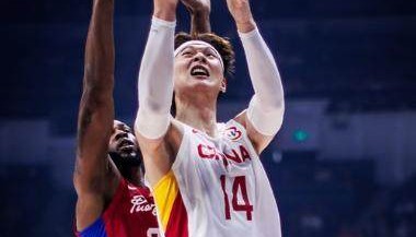 开云体育-防守崩溃+重用王哲林 对乔帅的信任已被逐渐透支