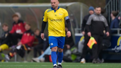 Kaiyun APP-参加真人秀减重10公斤！41岁斯内德业余联赛复出，球队助教是他哥