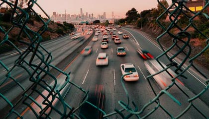 女友大方回应恋情：我很开心，我很爱亚马尔